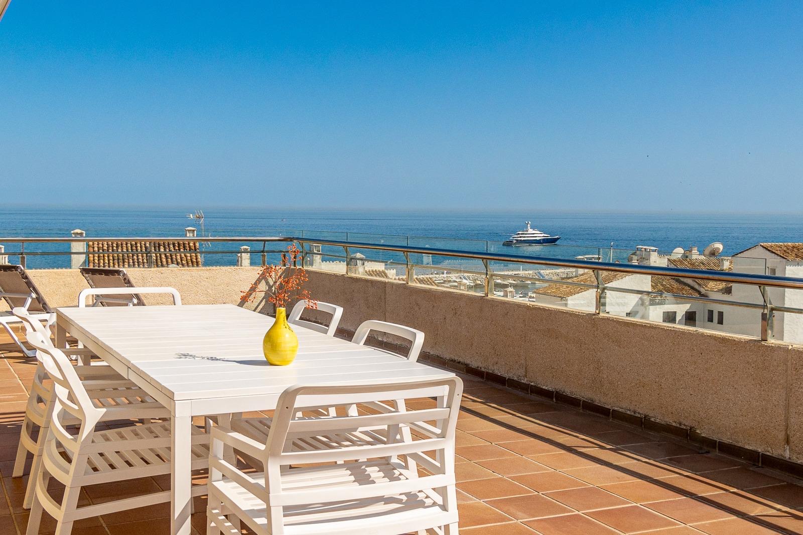 Luxury penthouse in Puerto Banús — Marbella